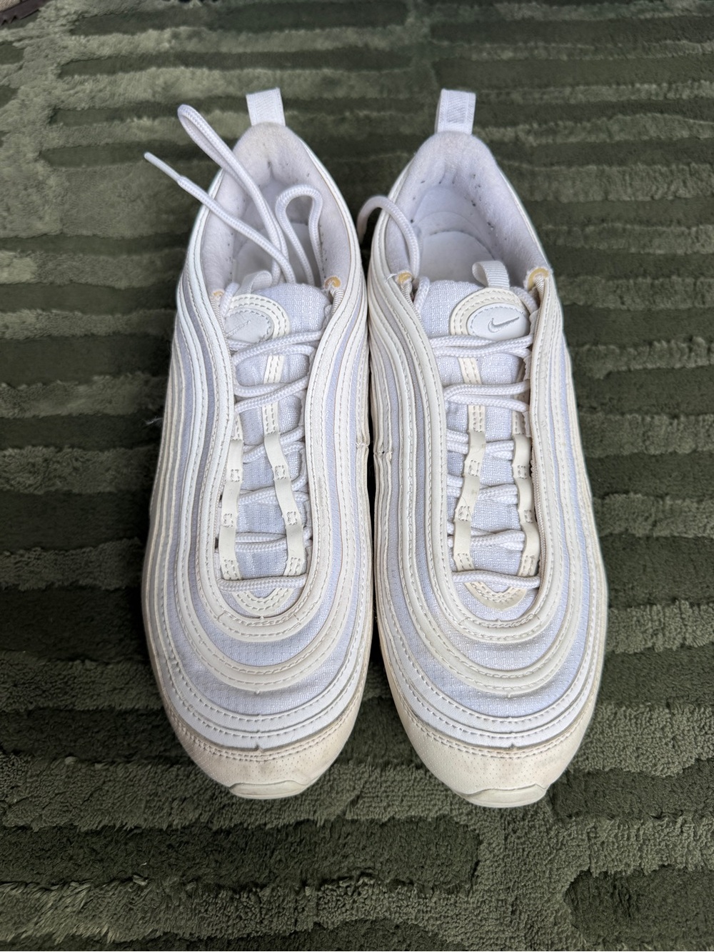Nike White Wave-Detail Athletic Sneakers